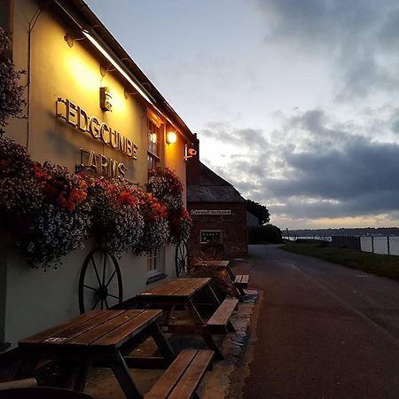 Edgcumbe Arms Hotel Torpoint Exterior foto